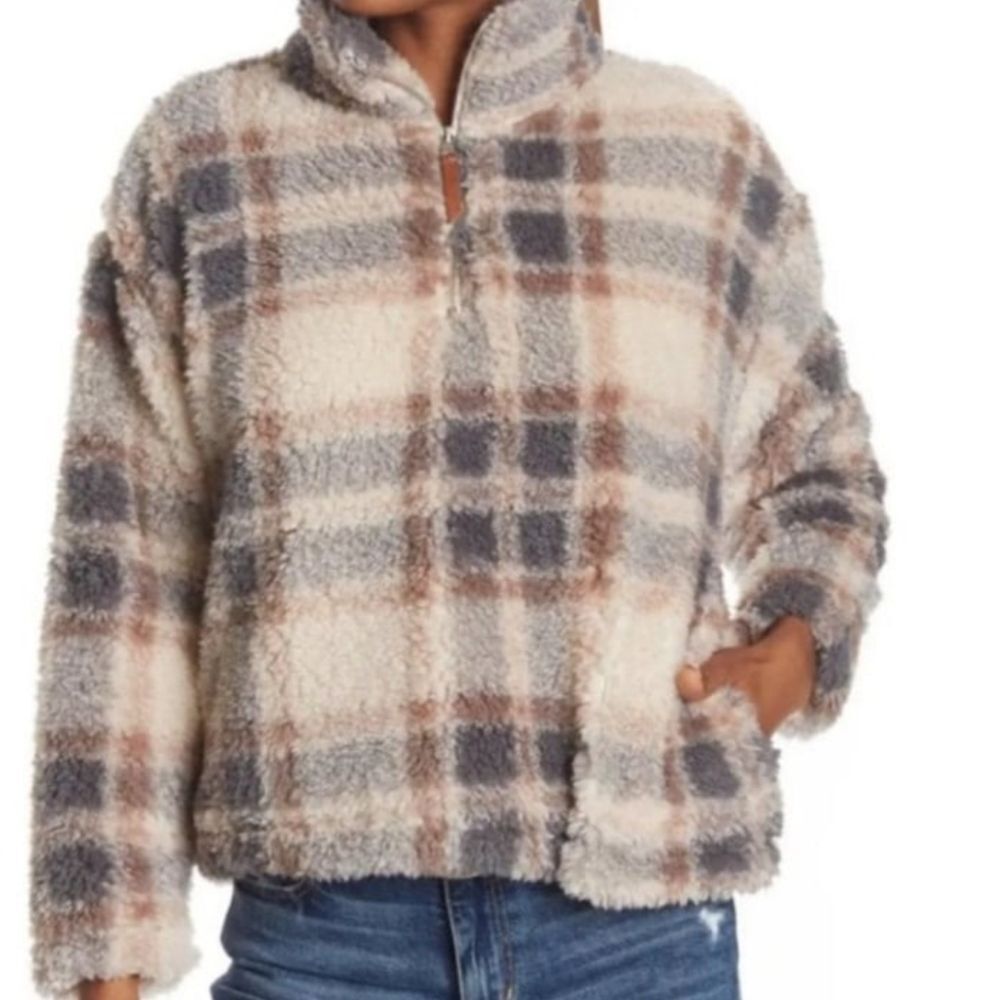 Thread + Supply Women's Gray Cream Mauve Plaid Sherpa 1/4 Zip Sweater Medium